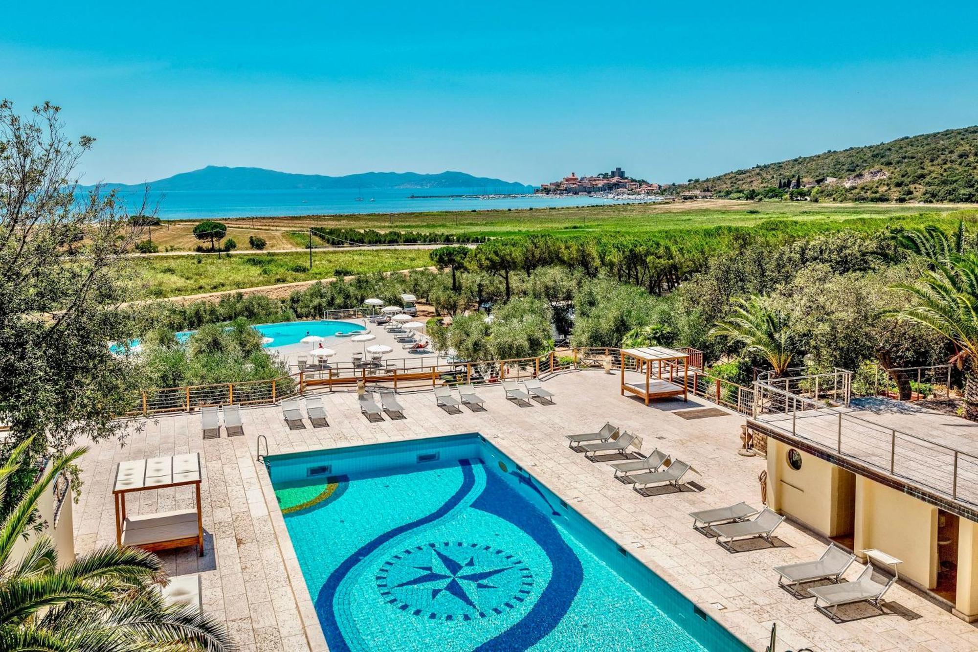 Isa - Residence With Pool And Private Beach In Talamone Just 500 Mt From The Beach المظهر الخارجي الصورة